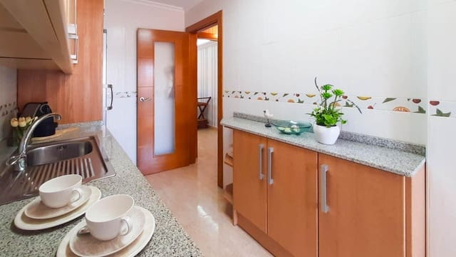 2 chambre Penthouse à vendre à La Manga del Mar Menor avec piscine - 315 000 € (Ref: 9625756)