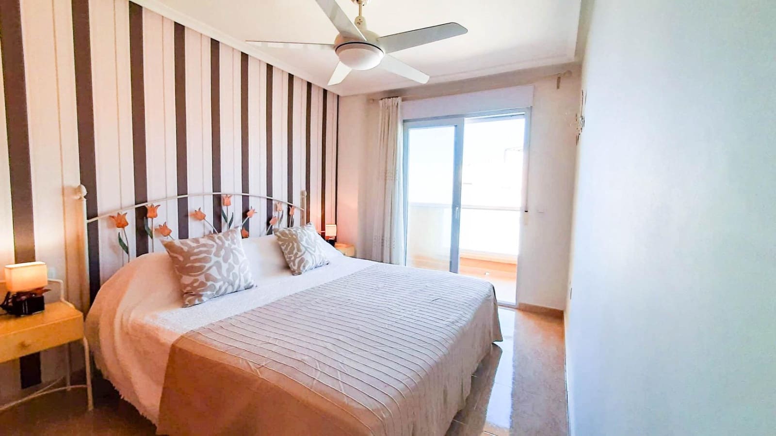 2 chambre Penthouse à vendre à La Manga del Mar Menor avec piscine - 315 000 € (Ref: 9625756)