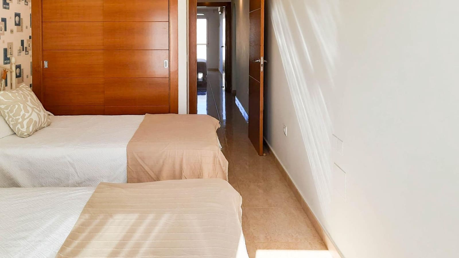 2 chambre Penthouse à vendre à La Manga del Mar Menor avec piscine - 315 000 € (Ref: 9625756)