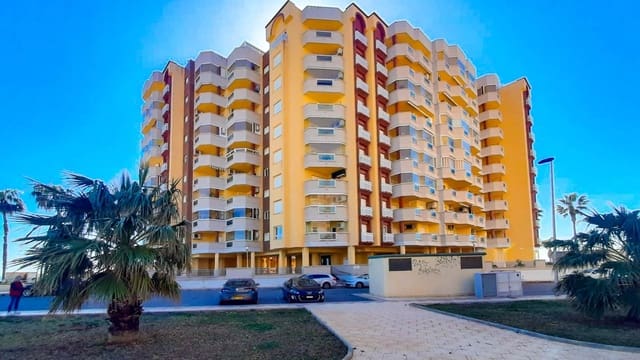 2 chambre Penthouse à vendre à La Manga del Mar Menor avec piscine - 315 000 € (Ref: 9625756)