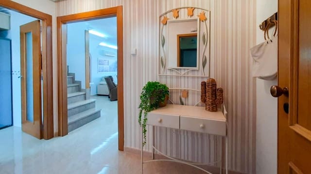 2 chambre Penthouse à vendre à La Manga del Mar Menor avec piscine - 315 000 € (Ref: 9625756)