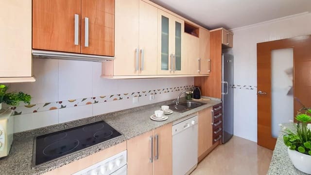 2 chambre Penthouse à vendre à La Manga del Mar Menor avec piscine - 315 000 € (Ref: 9625756)