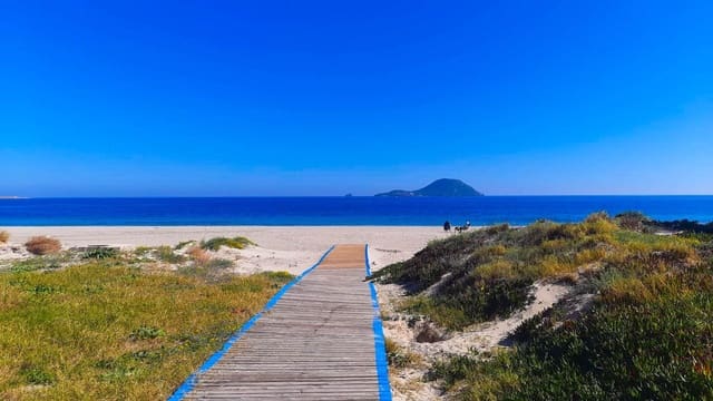 2 chambre Penthouse à vendre à La Manga del Mar Menor avec piscine - 315 000 € (Ref: 9625756)