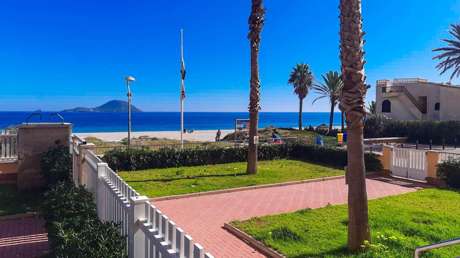 2 chambre Penthouse à vendre à La Manga del Mar Menor avec piscine - 315 000 € (Ref: 9625756)