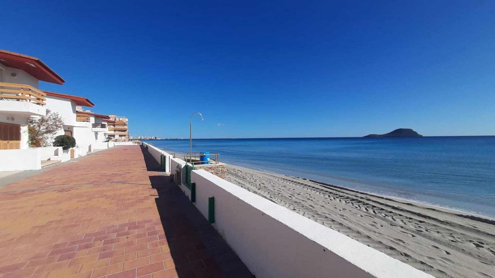 2 soverom Leilighet til salgs i La Manga del Mar Menor med svømmebasseng - € 315 000 (Ref: 9648205)