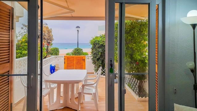 2 sovrum Lägenhet till salu i La Manga del Mar Menor med pool - 315 000 € (Ref: 9648205)