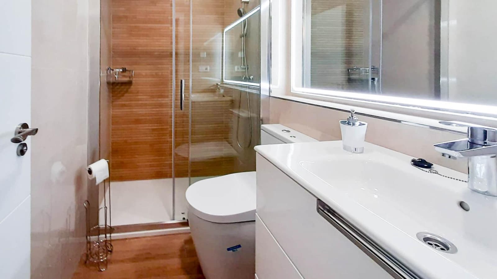 2 soveværelse Lejlighed til salg i La Manga del Mar Menor med swimmingpool - € 315.000 (Ref: 9648205)