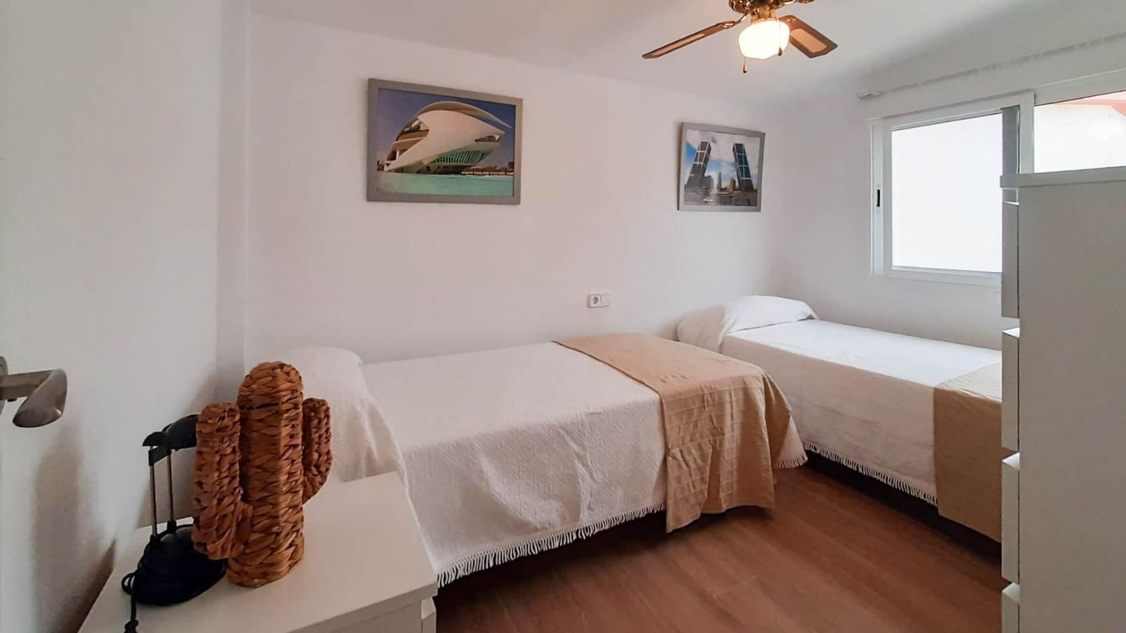 2 soveværelse Lejlighed til salg i La Manga del Mar Menor med swimmingpool - € 315.000 (Ref: 9648205)