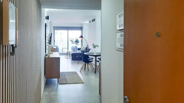 2 slaapkamer Appartement te koop in La Manga del Mar Menor met zwembad garage - € 247.000 (Ref: 9799301)