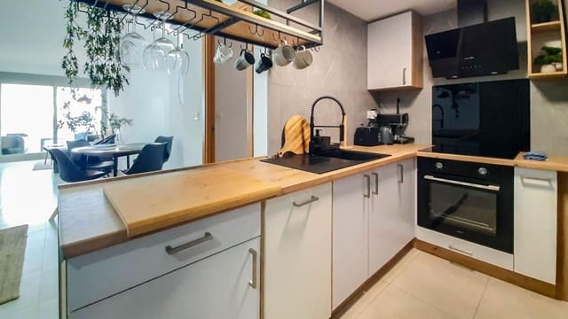 2 slaapkamer Appartement te koop in La Manga del Mar Menor met zwembad garage - € 247.000 (Ref: 9799301)