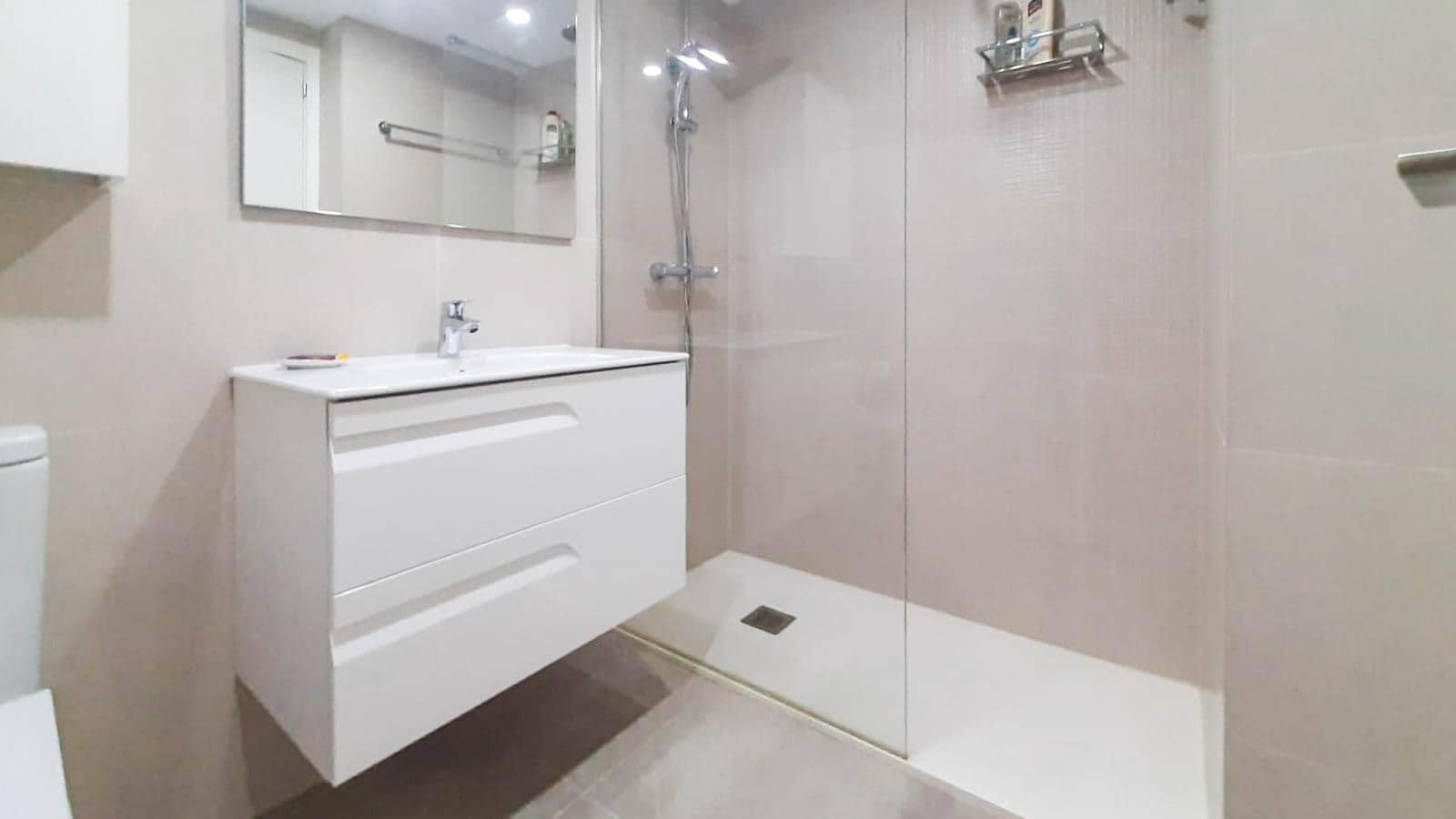 2 bedroom Apartment for sale in La Manga del Mar Menor with pool garage - € 210,000 (Ref: 9831581)