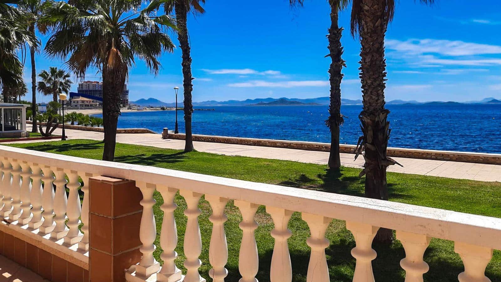 2 bedroom Apartment for sale in La Manga del Mar Menor with pool garage - € 210,000 (Ref: 9831581)