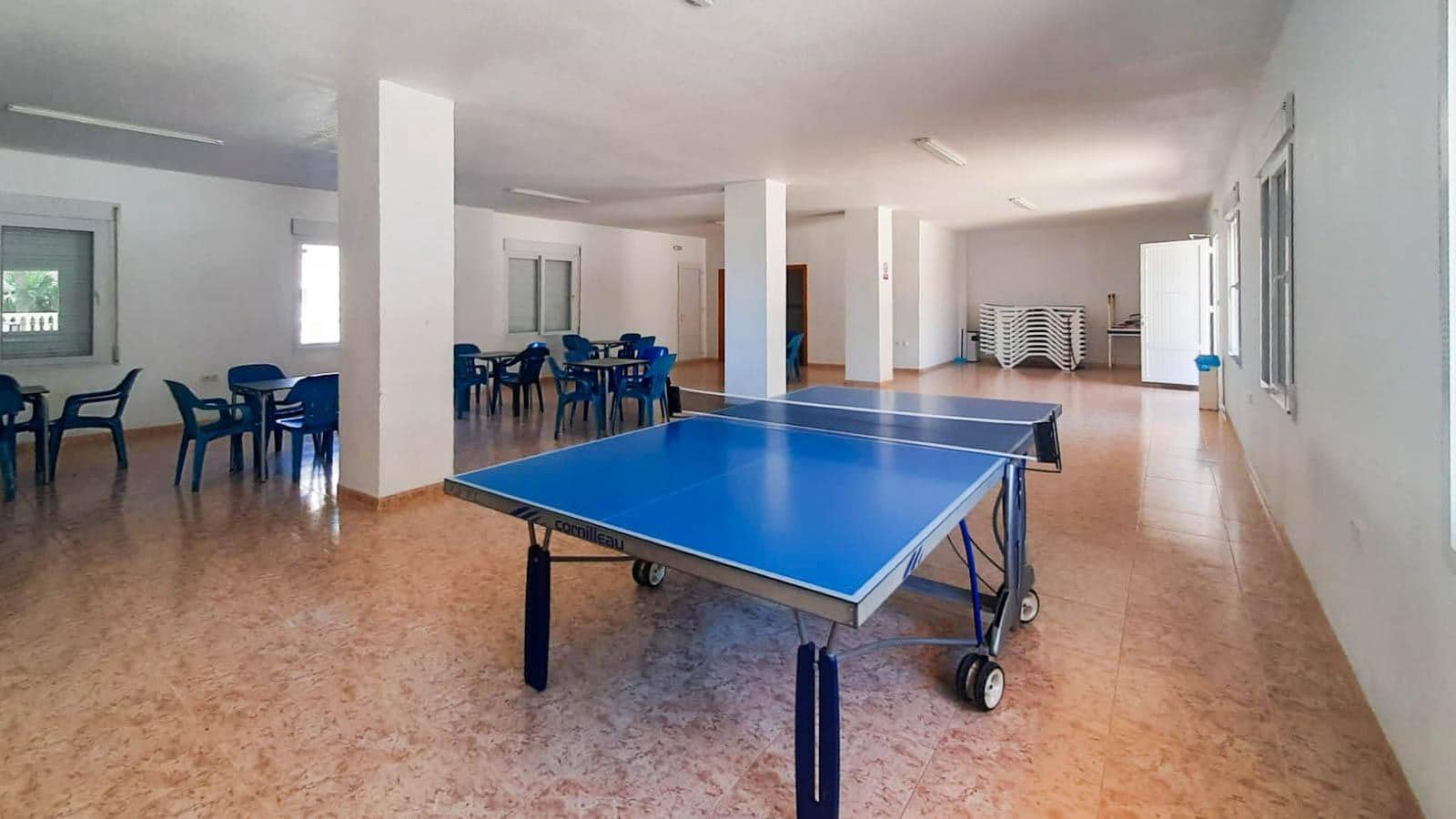 2 bedroom Apartment for sale in La Manga del Mar Menor with pool garage - € 210,000 (Ref: 9831581)