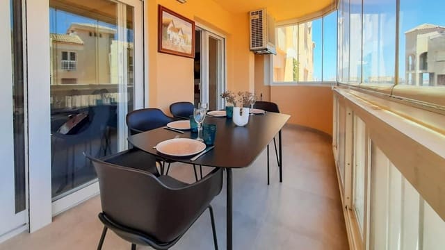 2 makuuhuone Huoneisto myytävänä paikassa La Manga del Mar Menor mukana uima-altaan 
autotalli - 210 000 € (Ref: 9831581)