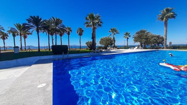 1 makuuhuone Huoneisto myytävänä paikassa La Manga del Mar Menor mukana uima-altaan 
autotalli - 140 000 € (Ref: 9831582)