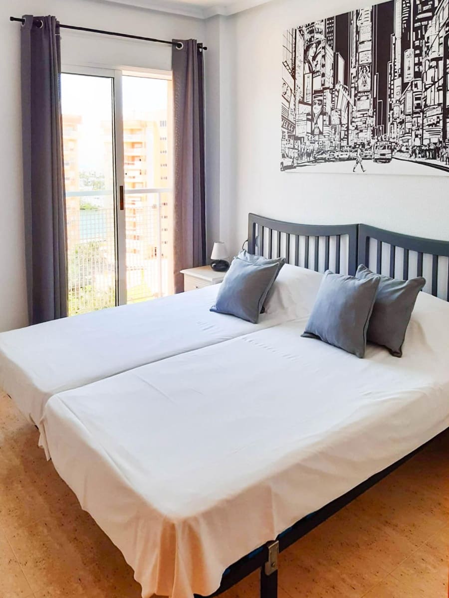 1 slaapkamer Appartement te koop in La Manga del Mar Menor met zwembad - € 135.000 (Ref: 9843433)