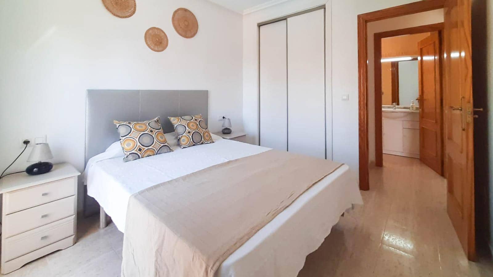 1 makuuhuone Huoneisto myytävänä paikassa La Manga del Mar Menor mukana uima-altaan - 135 000 € (Ref: 9843433)