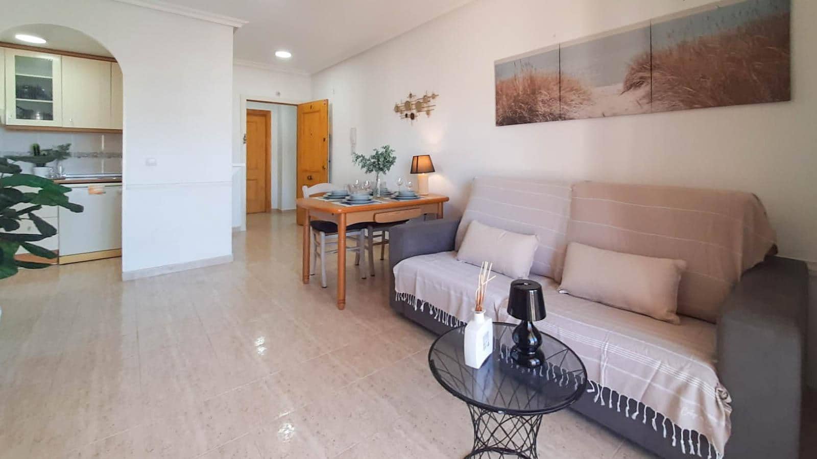 1 makuuhuone Huoneisto myytävänä paikassa La Manga del Mar Menor mukana uima-altaan - 135 000 € (Ref: 9843433)