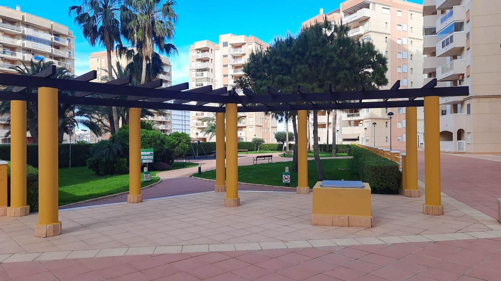 1 makuuhuone Huoneisto myytävänä paikassa La Manga del Mar Menor mukana uima-altaan - 135 000 € (Ref: 9843433)