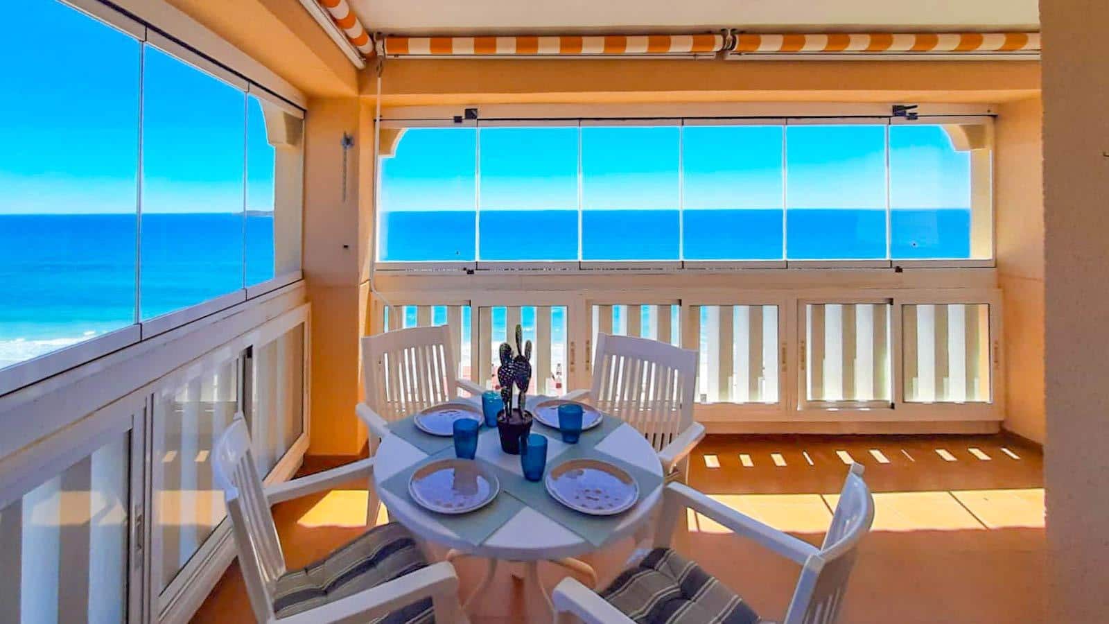 2 chambre Appartement à vendre à La Manga del Mar Menor avec piscine - 215 000 € (Ref: 9855526)