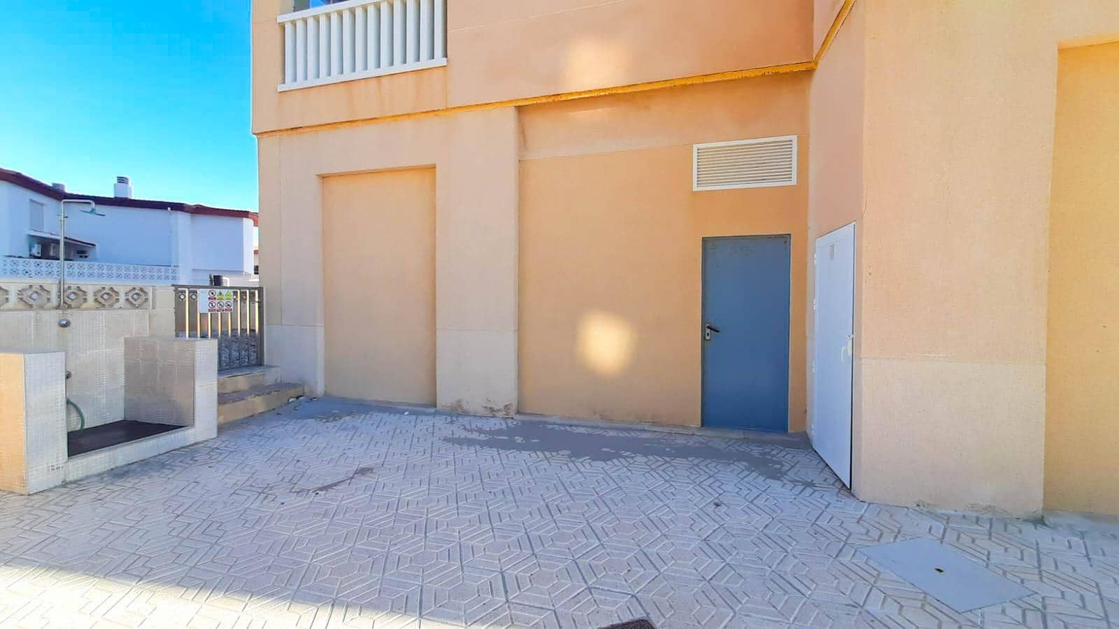 2 chambre Appartement à vendre à La Manga del Mar Menor avec piscine - 215 000 € (Ref: 9855526)