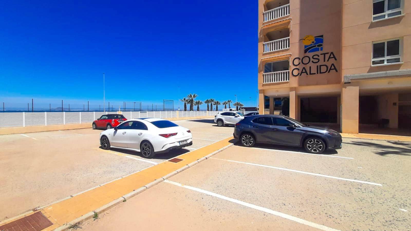 2 bedroom Apartment for sale in La Manga del Mar Menor with pool - € 215,000 (Ref: 9855526)