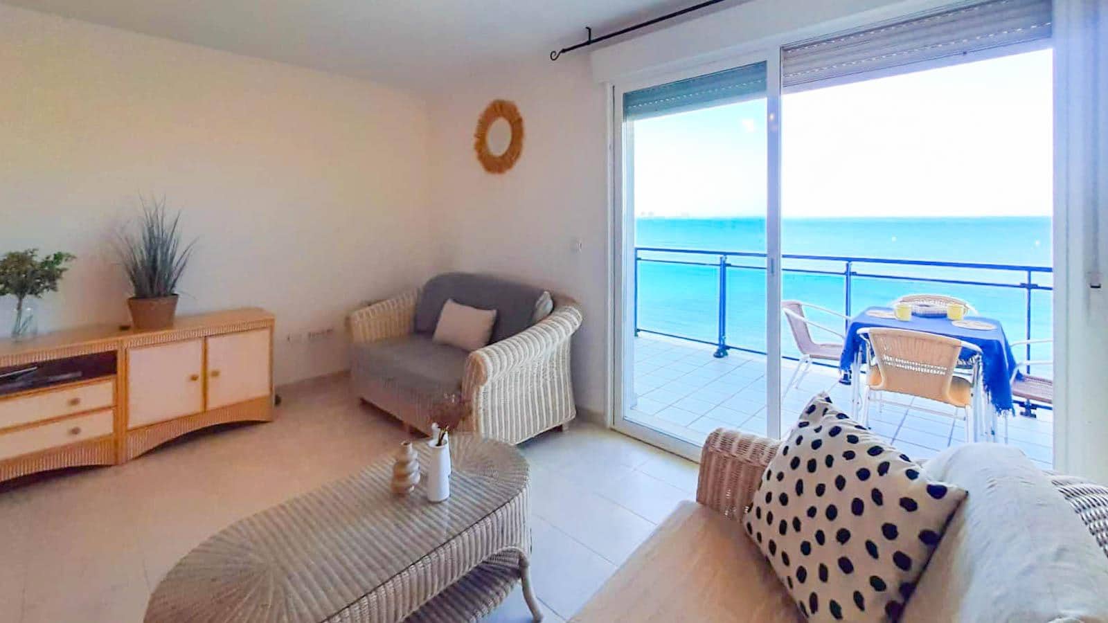 2 soveværelse Lejlighed til salg i La Manga del Mar Menor med swimmingpool - € 198.000 (Ref: 9892416)