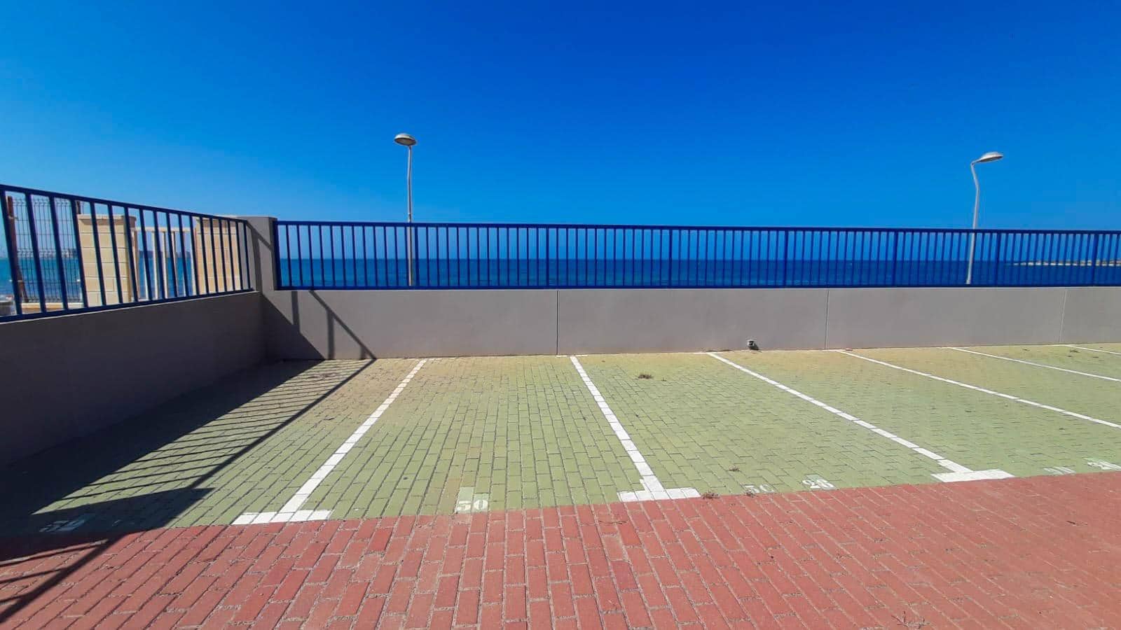 2 soveværelse Lejlighed til salg i La Manga del Mar Menor med swimmingpool - € 198.000 (Ref: 9892416)