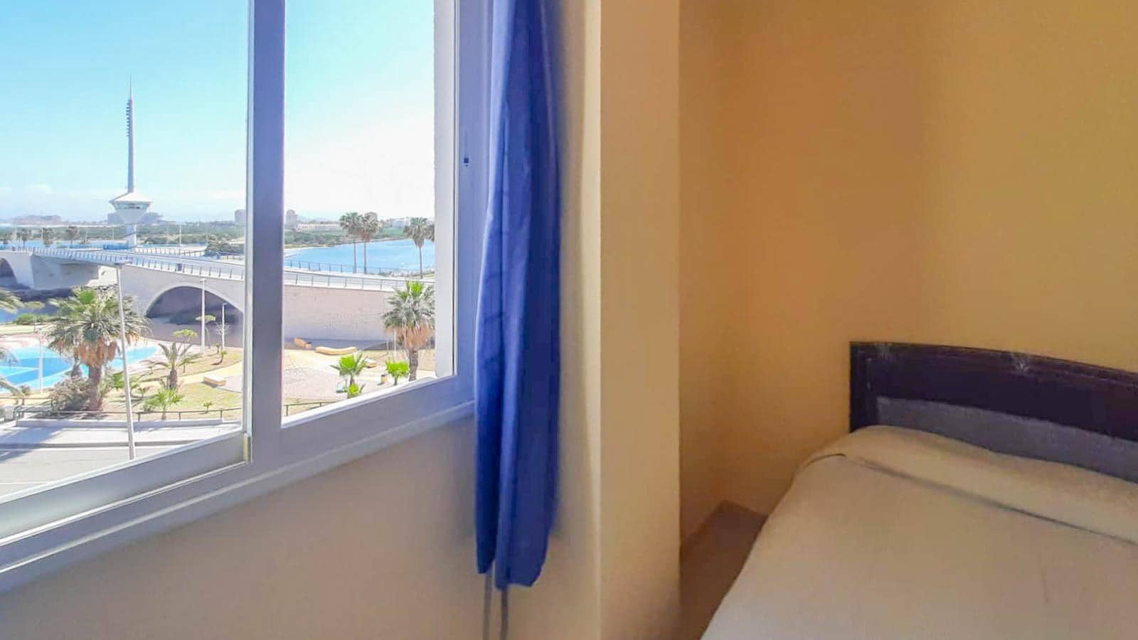 2 soveværelse Lejlighed til salg i La Manga del Mar Menor med swimmingpool - € 198.000 (Ref: 9892416)