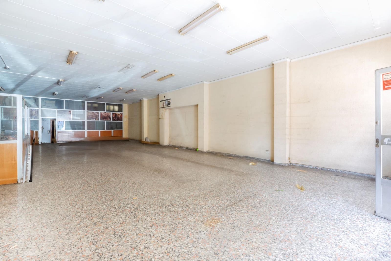 Kommersiell till salu i Gandia - 249 000 € (Ref: 8597347)