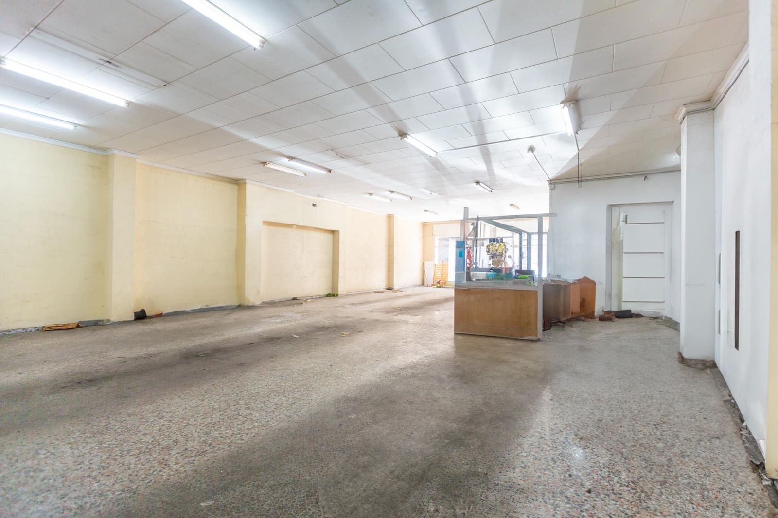 Kommersiell till salu i Gandia - 249 000 € (Ref: 8597347)