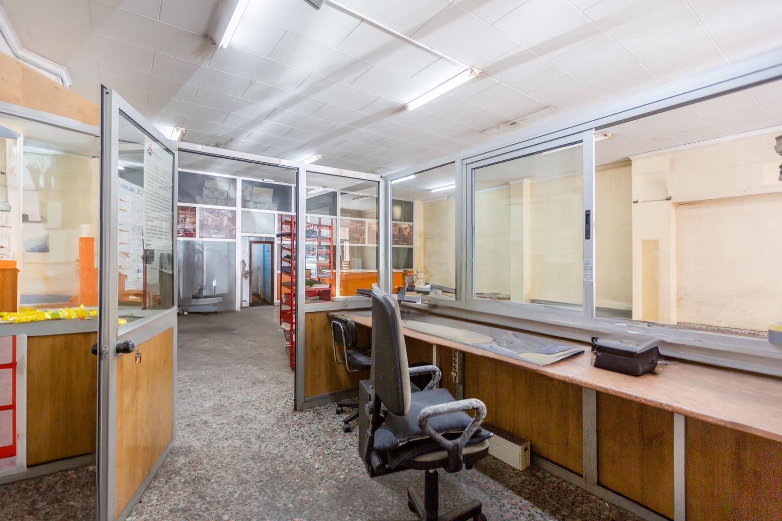 Kommersiell till salu i Gandia - 249 000 € (Ref: 8597347)