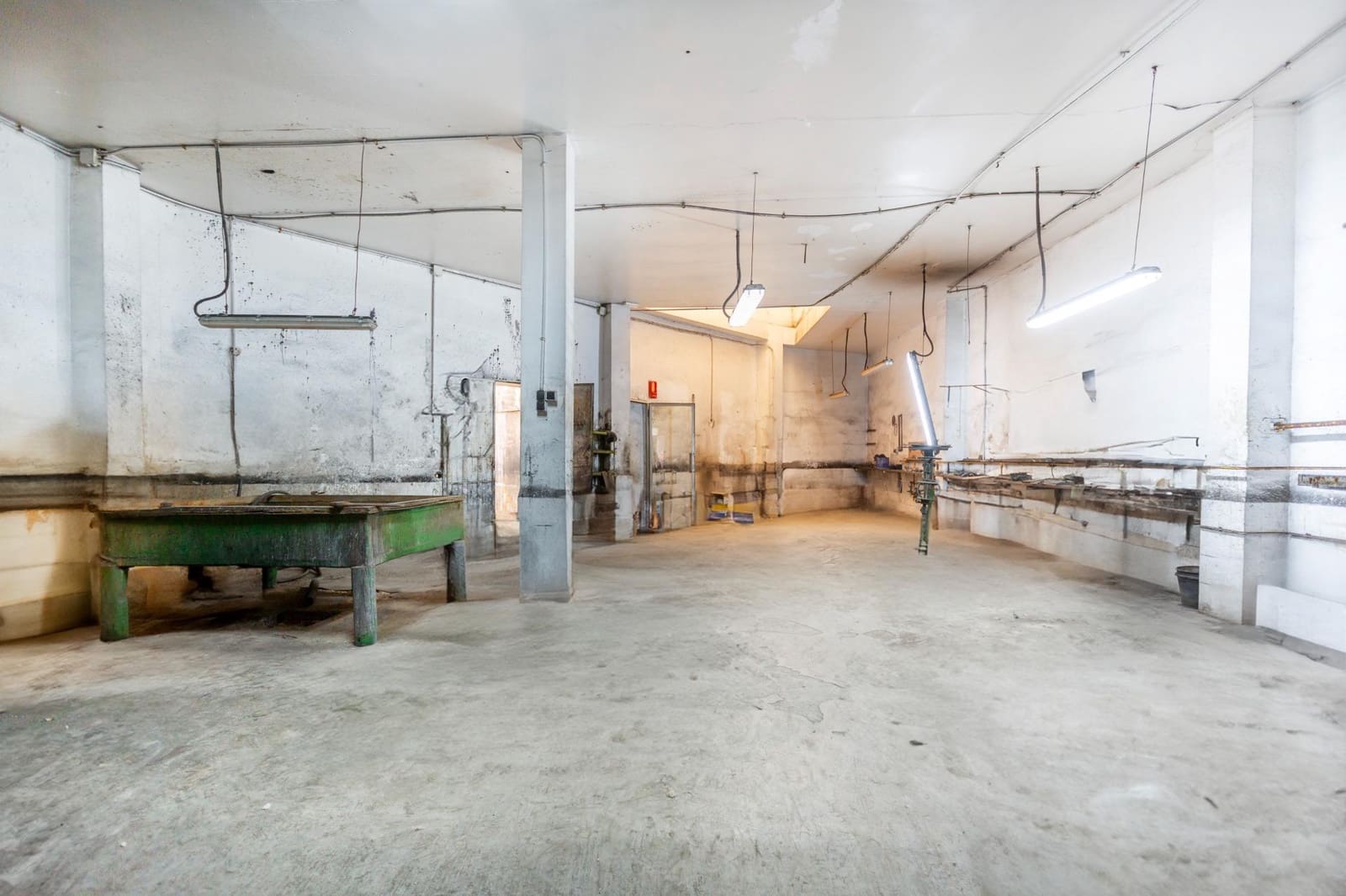 Kommersiell till salu i Gandia - 249 000 € (Ref: 8597347)