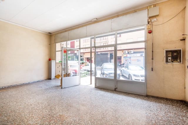 Commercial for sale in Gandia - € 249,000 (Ref: 8597347)