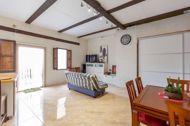 Casa de 2 habitaciones en Pla de Corrals, Simat de la Valldigna en venta con piscina - 290.000 € (Ref: 8670465)