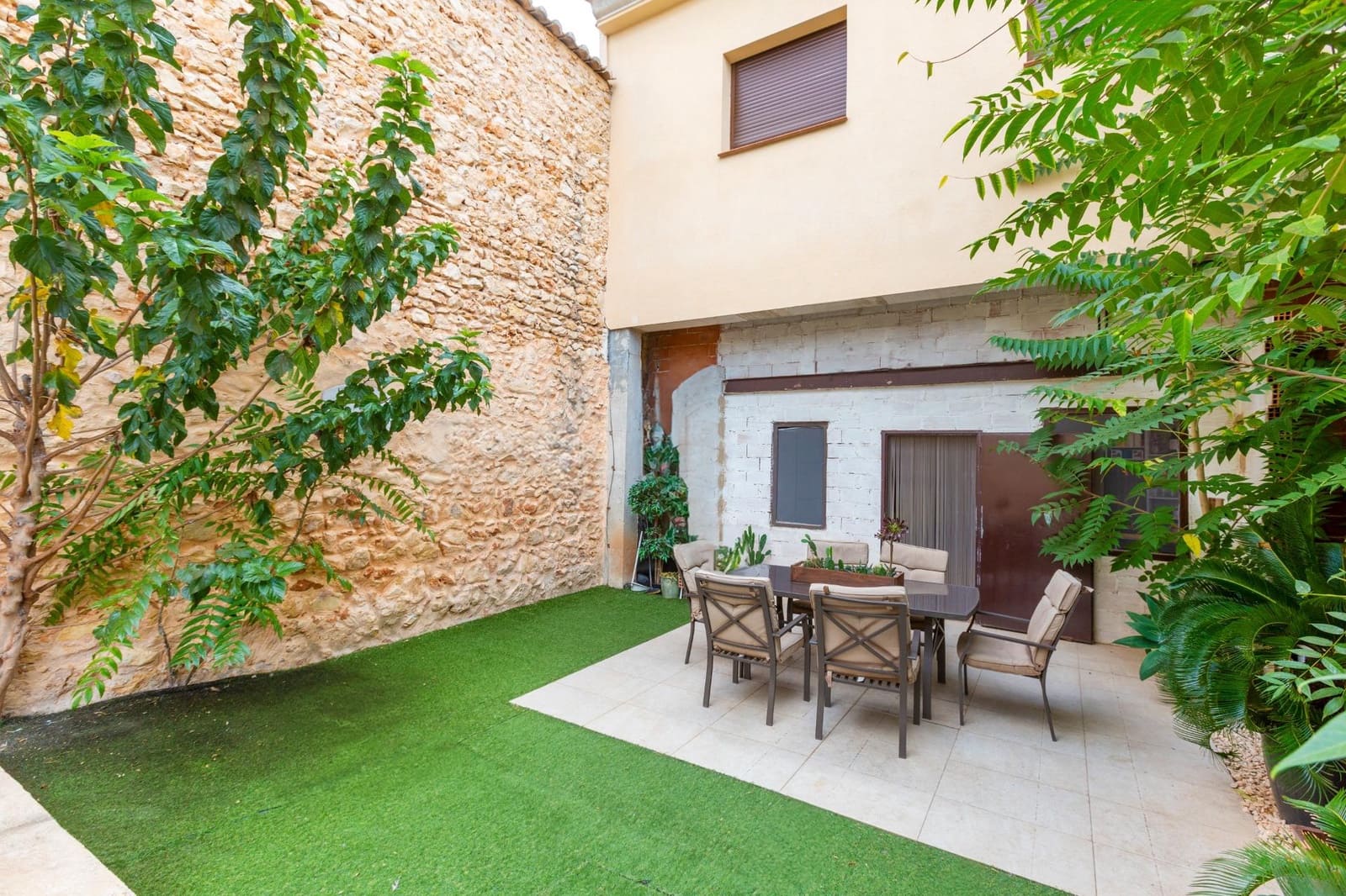 2 soveværelse Byhus til salg i Pla de Corrals med swimmingpool - € 290.000 (Ref: 8670465)