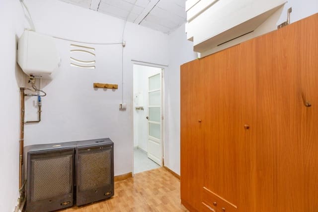 Commercial for sale in Alcàsser - € 189,000 (Ref: 9137085)