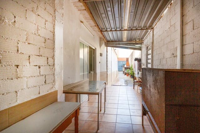 Commercial for sale in Alcàsser - € 189,000 (Ref: 9137085)