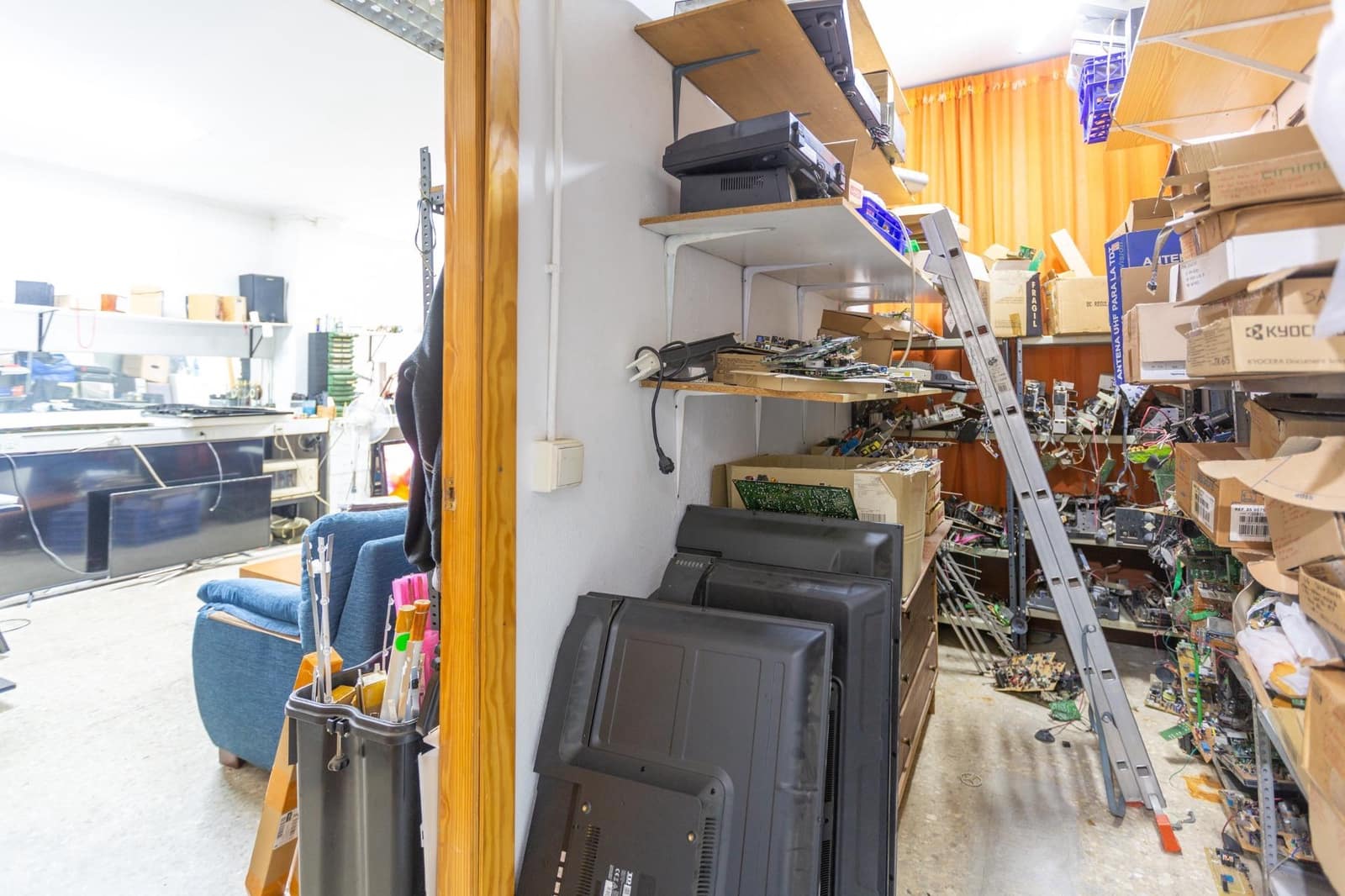 Erhverv til salg i Alcasser - € 189.000 (Ref: 9137085)