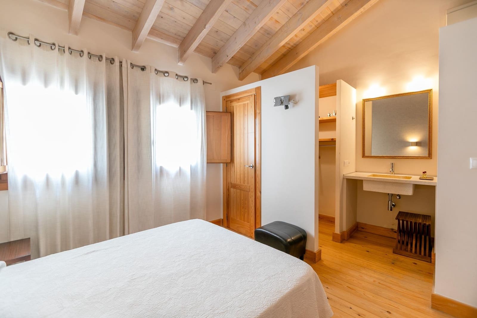 9 soveværelse Hotel til salg i Chulilla med swimmingpool - € 999.000 (Ref: 9159445)