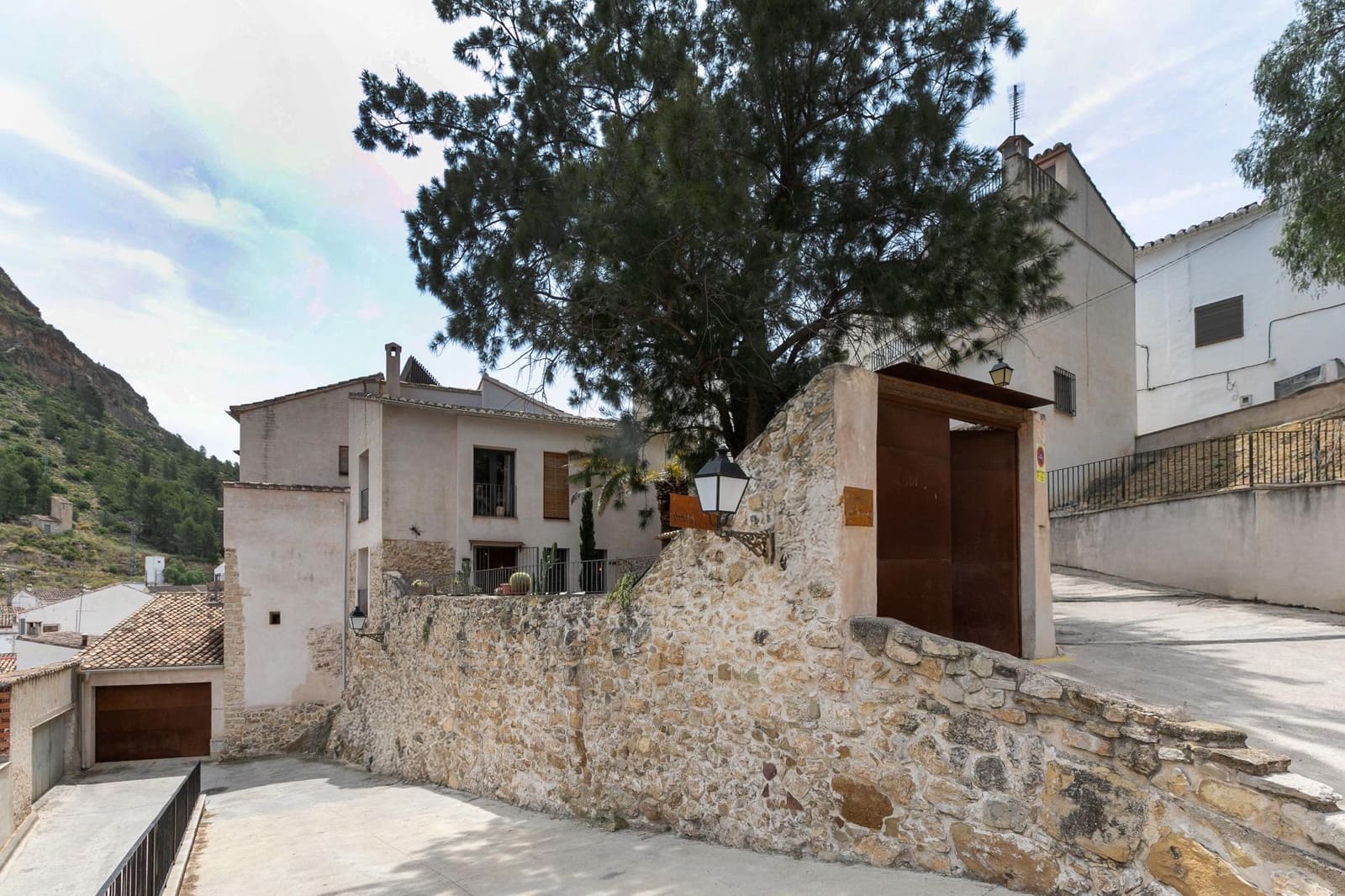 9 soveværelse Hotel til salg i Chulilla med swimmingpool - € 999.000 (Ref: 9159445)