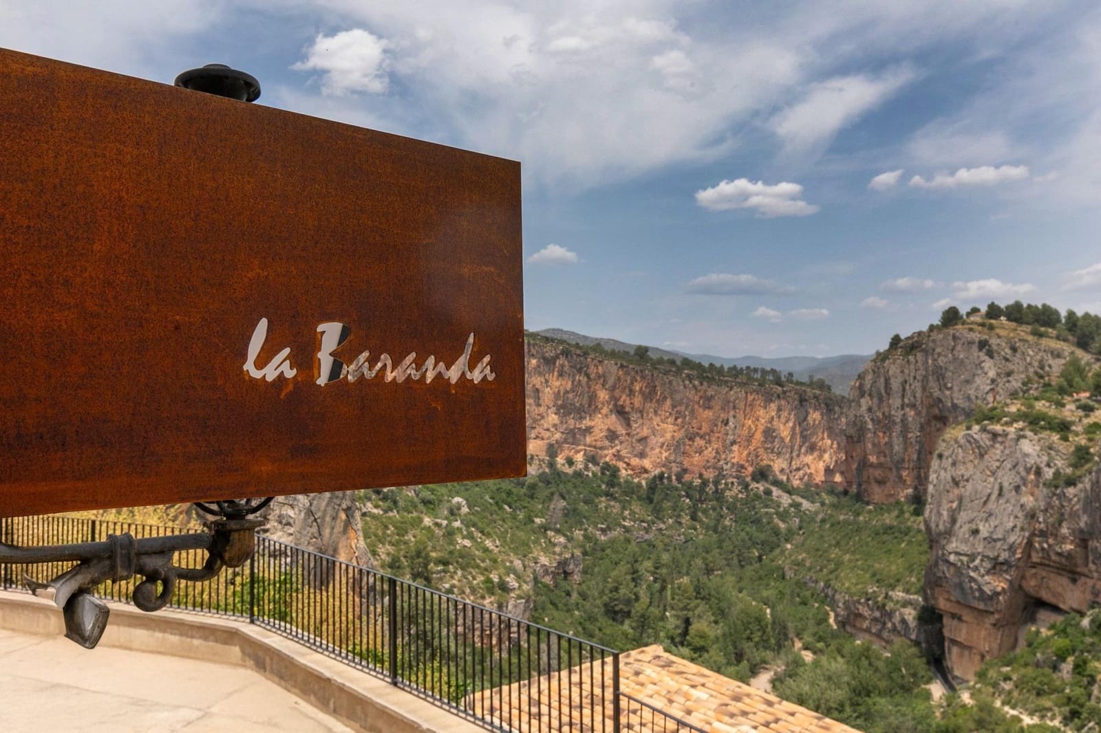 9 soveværelse Hotel til salg i Chulilla med swimmingpool - € 999.000 (Ref: 9159445)