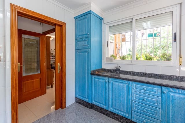 6 soverom Villa til salgs i Alzira med svømmebasseng - € 370 000 (Ref: 9262597)