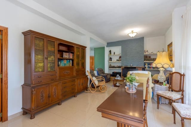 6 soverom Villa til salgs i Alzira med svømmebasseng - € 370 000 (Ref: 9262597)