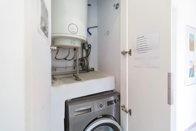 3 bedroom Villa for sale in Montroy - € 266,000 (Ref: 9395998)