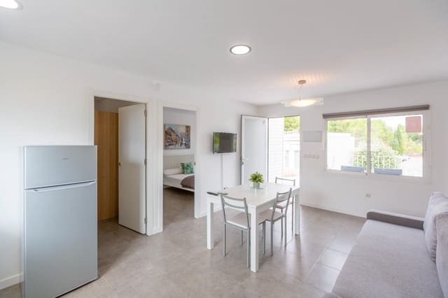 3 bedroom Villa for sale in Montroy - € 180,000 (Ref: 9395999)