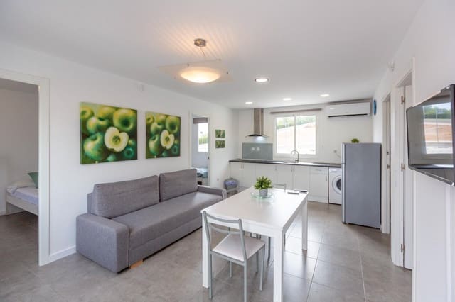 3 bedroom Villa for sale in Montroy - € 180,000 (Ref: 9395999)