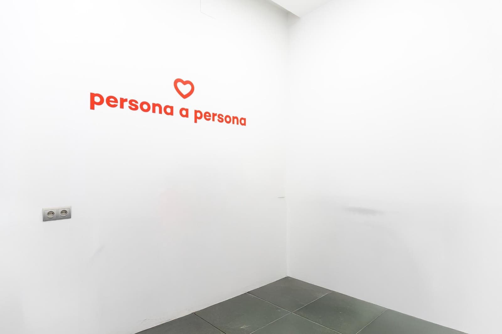 Commercieel te huur in Valencia stad - € 3.500 (Ref: 9401054)