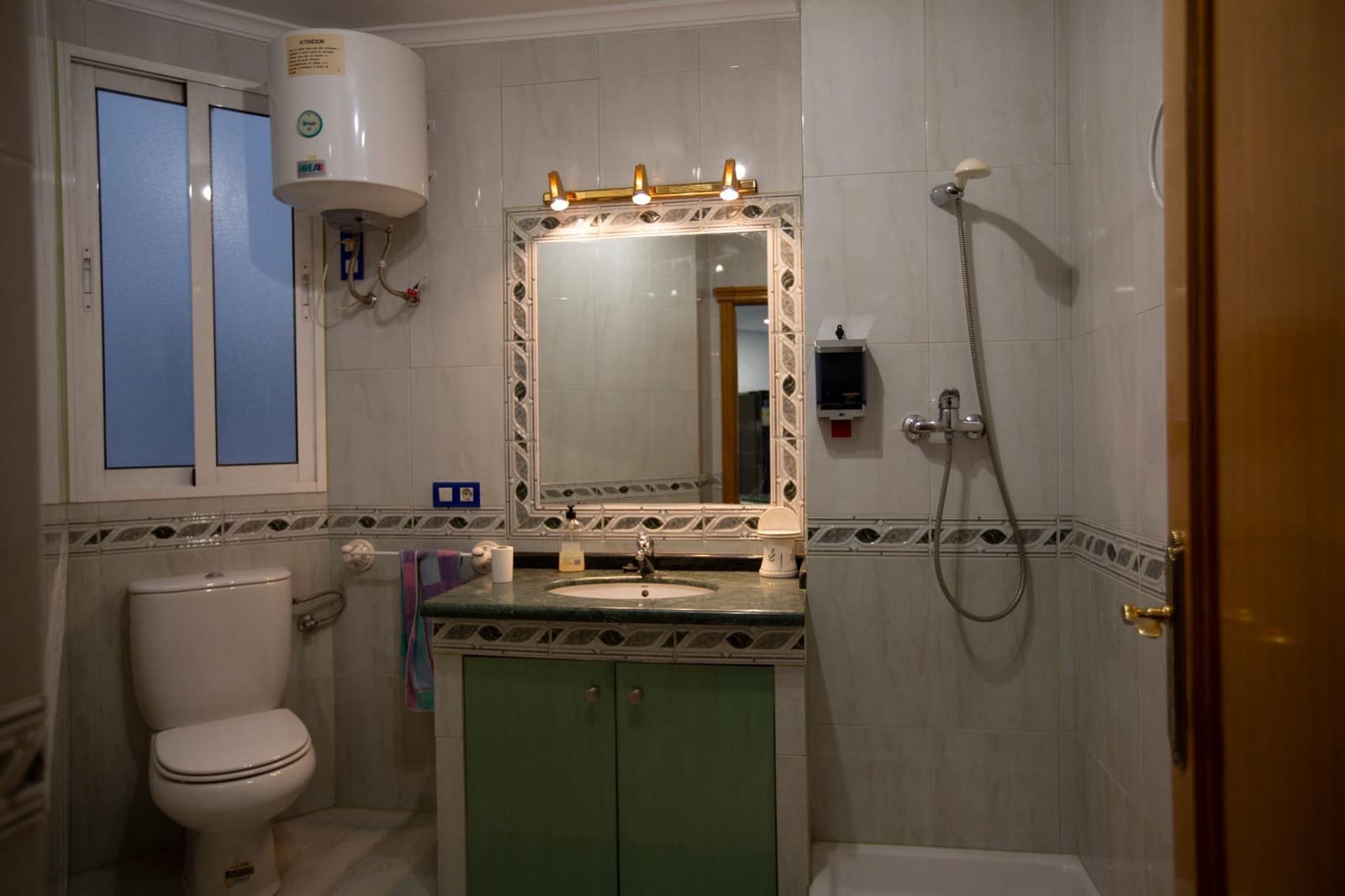 3 sypialnia Mieszkanie do wynajęcia w Miasto Walencja - 2 200 € (Ref: 9414101)