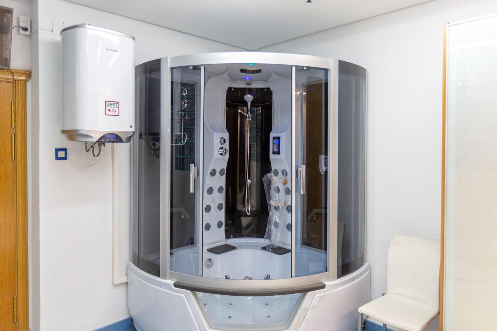 3 sypialnia Mieszkanie do wynajęcia w Miasto Walencja - 2 200 € (Ref: 9414101)